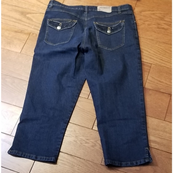 Jean Bay capris w/sequin pockets - Picture 2 of 4